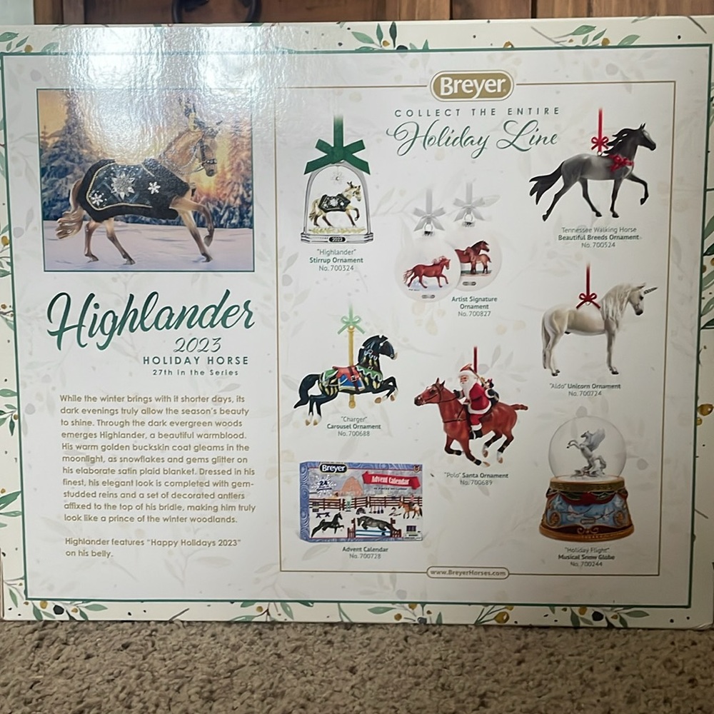 2023 Breyer ‘Highlander’ Holiday Horse - Picture 3 of 4